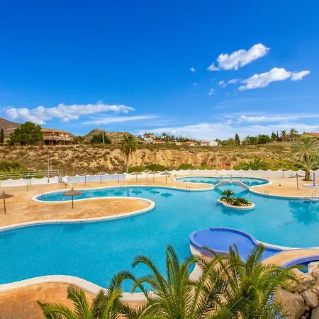 3 Bedroom Gorgeous In Holiday home *